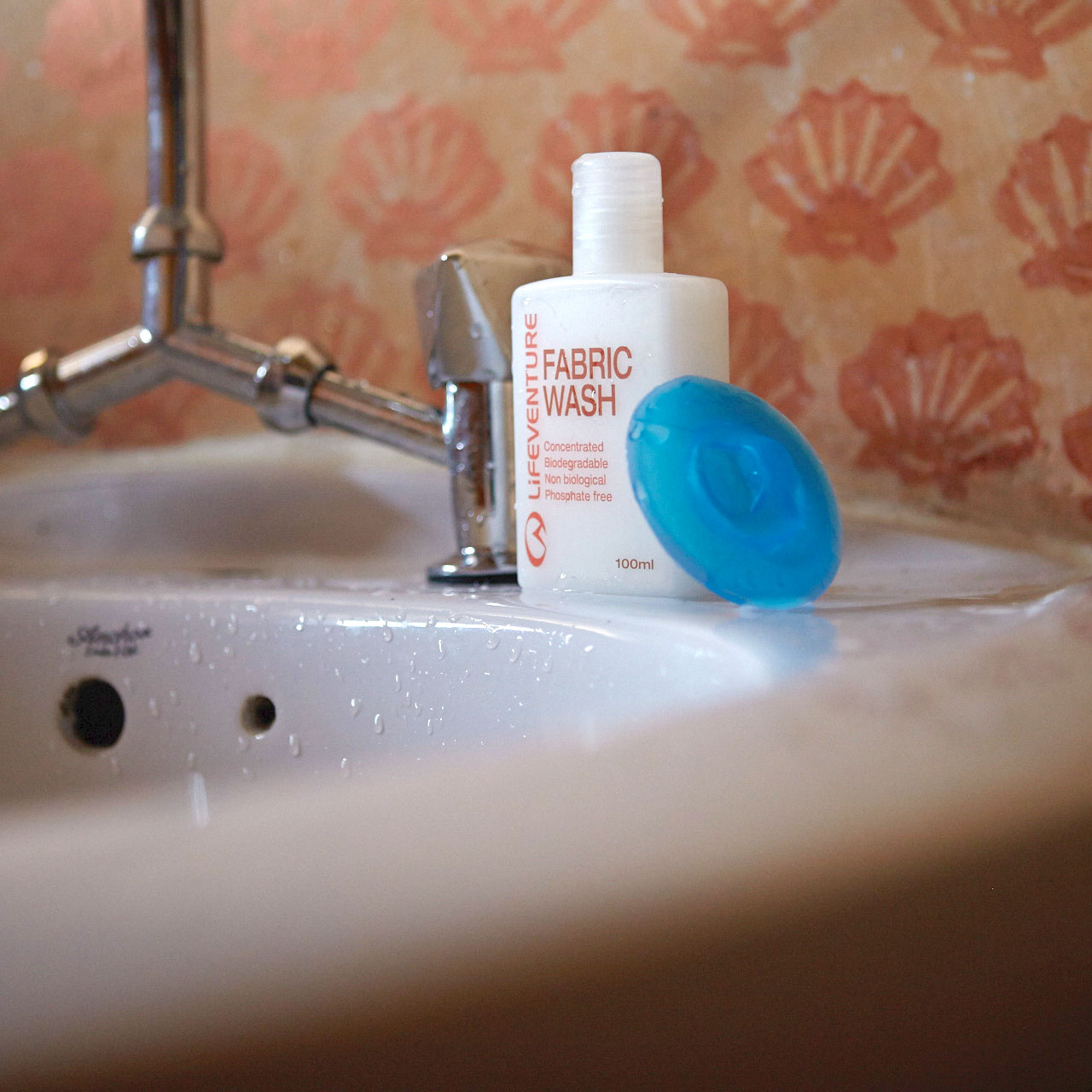 Travel Sink and Bath Plug