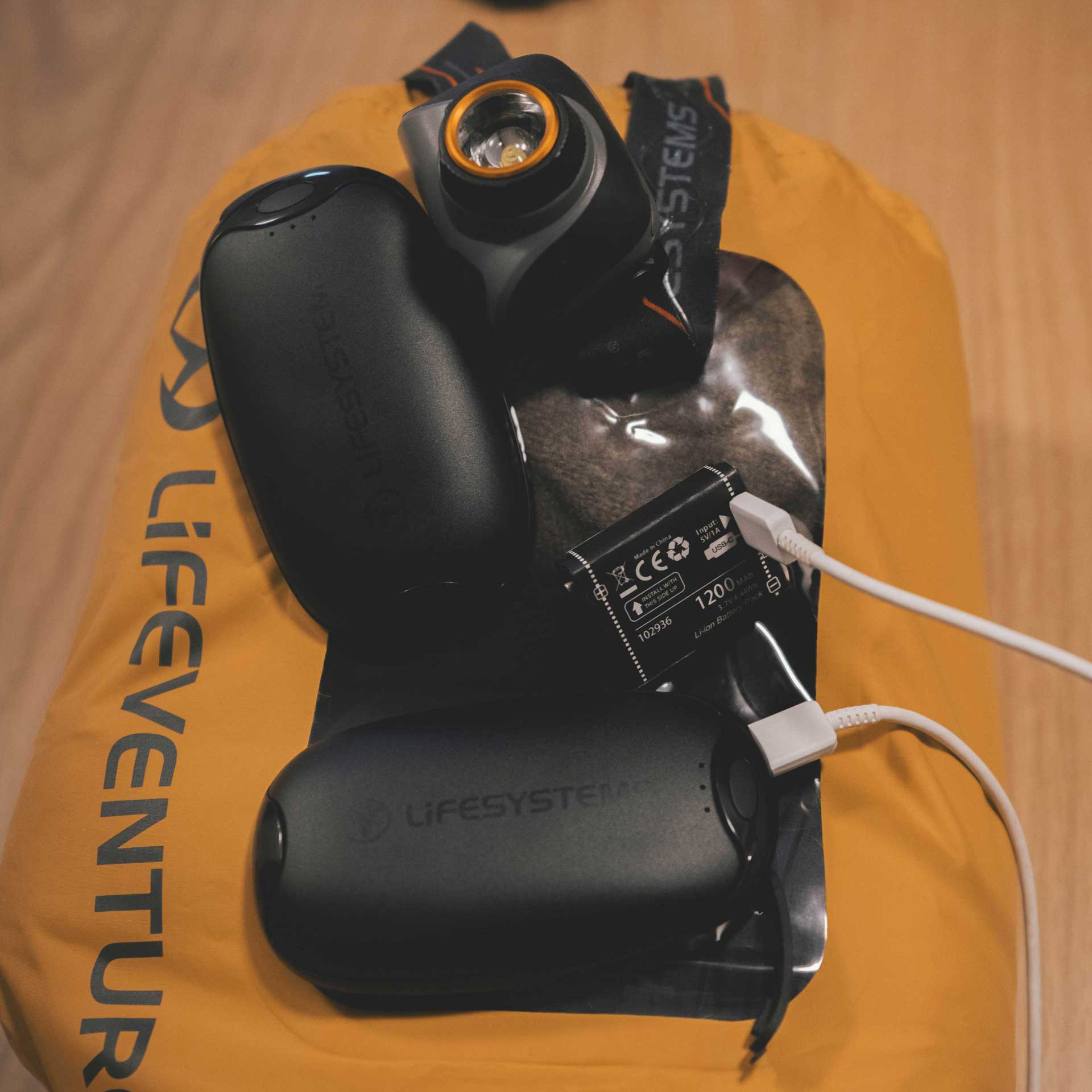 Dual-Palm Rechargeable Hand Warmers