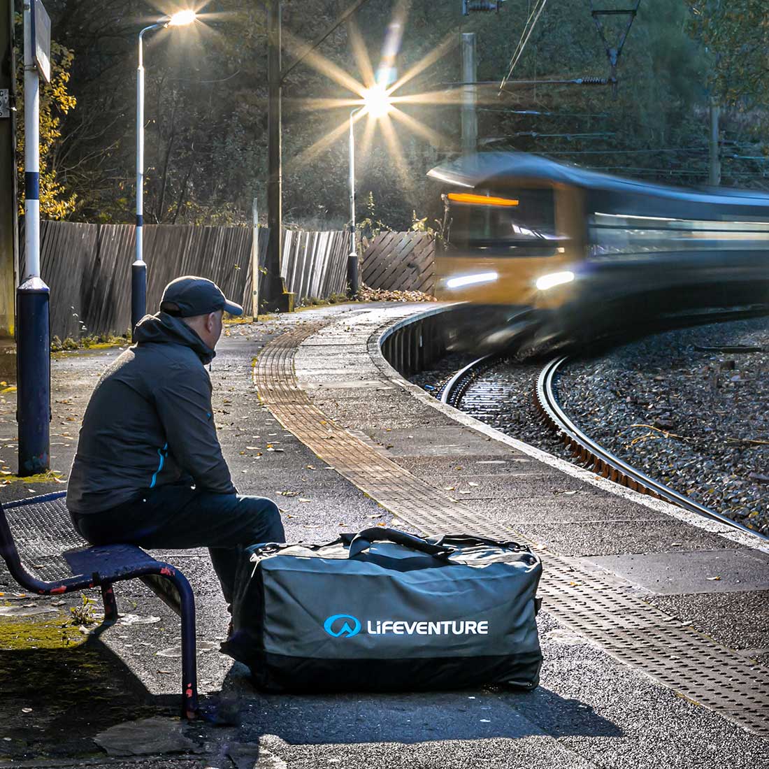 Expedition Wheeled Duffle Bag - variant[Black/Grey]