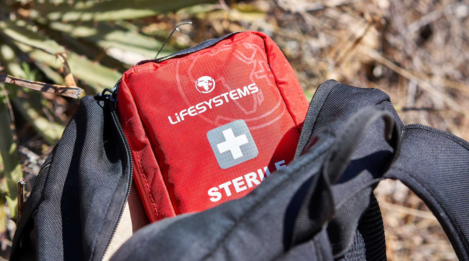 Life Kit Basic Travel Kits | Travel First Aid Kit | Lifesystems